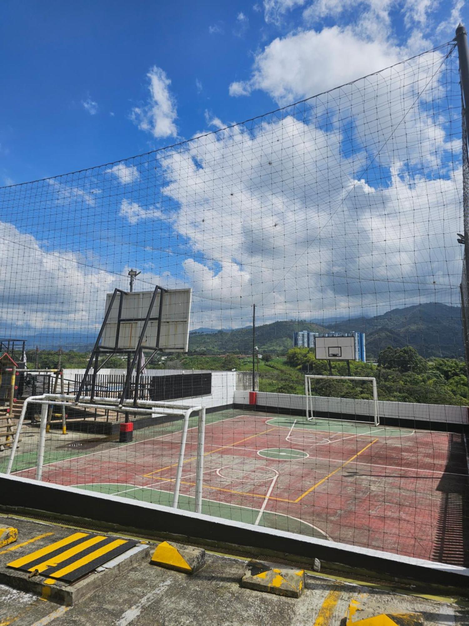 Oronegroapartahoteles Hermoso Amoblado Armenia, Quindio *