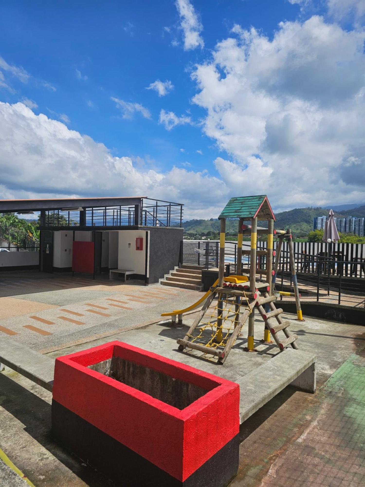 Oronegroapartahoteles Hermoso Amoblado Armenia, Quindio