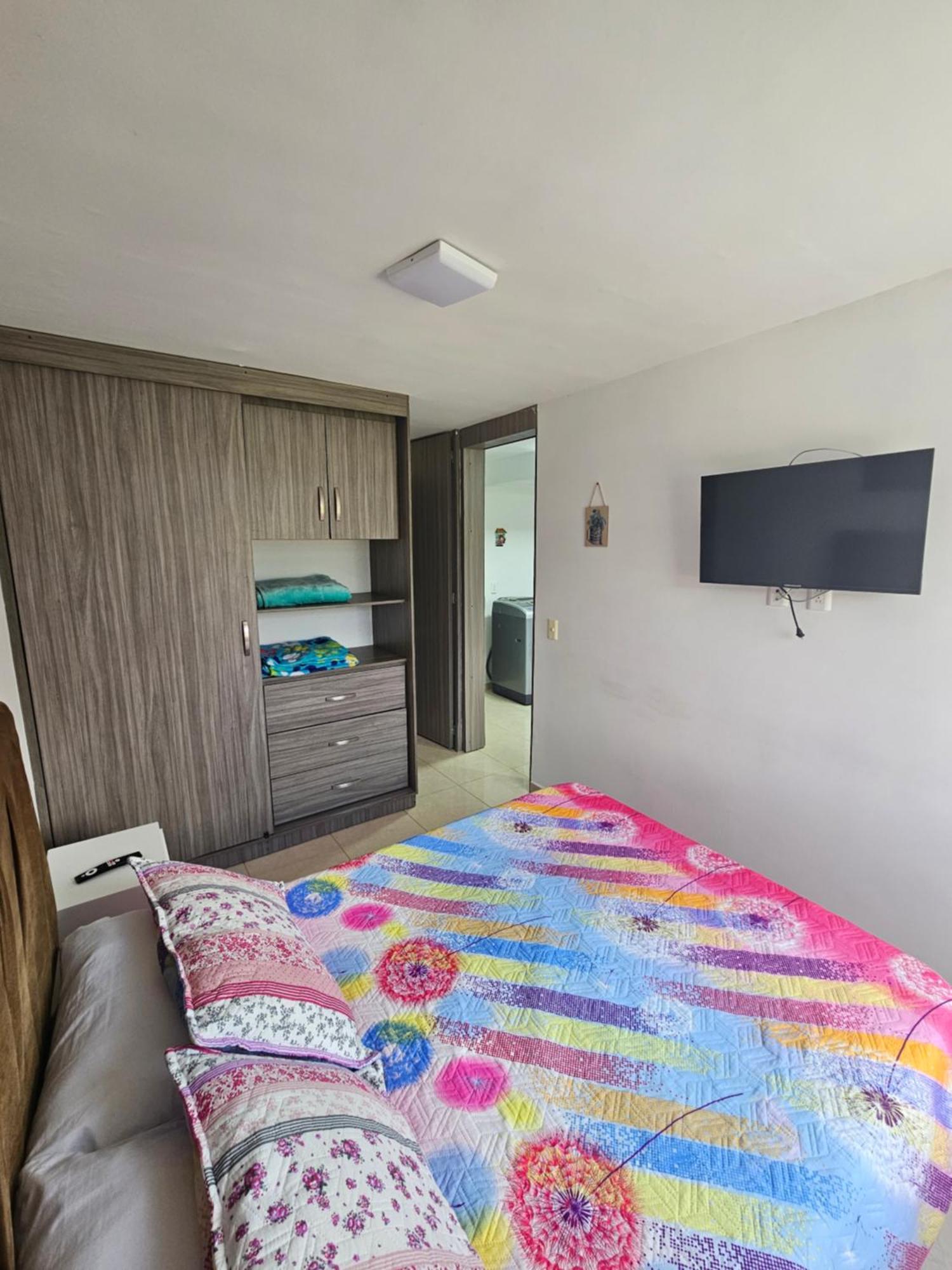 Oronegroapartahoteles Hermoso Amoblado Armenia, Quindio